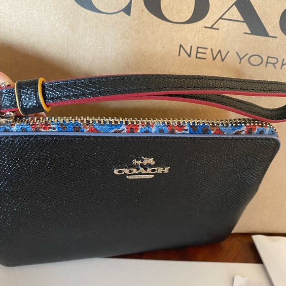 NWT AUTHENTIC Coach Black Canvas Wristlet - Picture 4 of 8